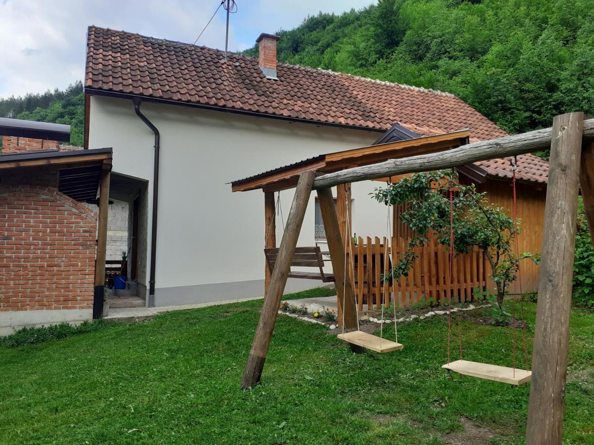 Jovan Sipovo Exterior photo